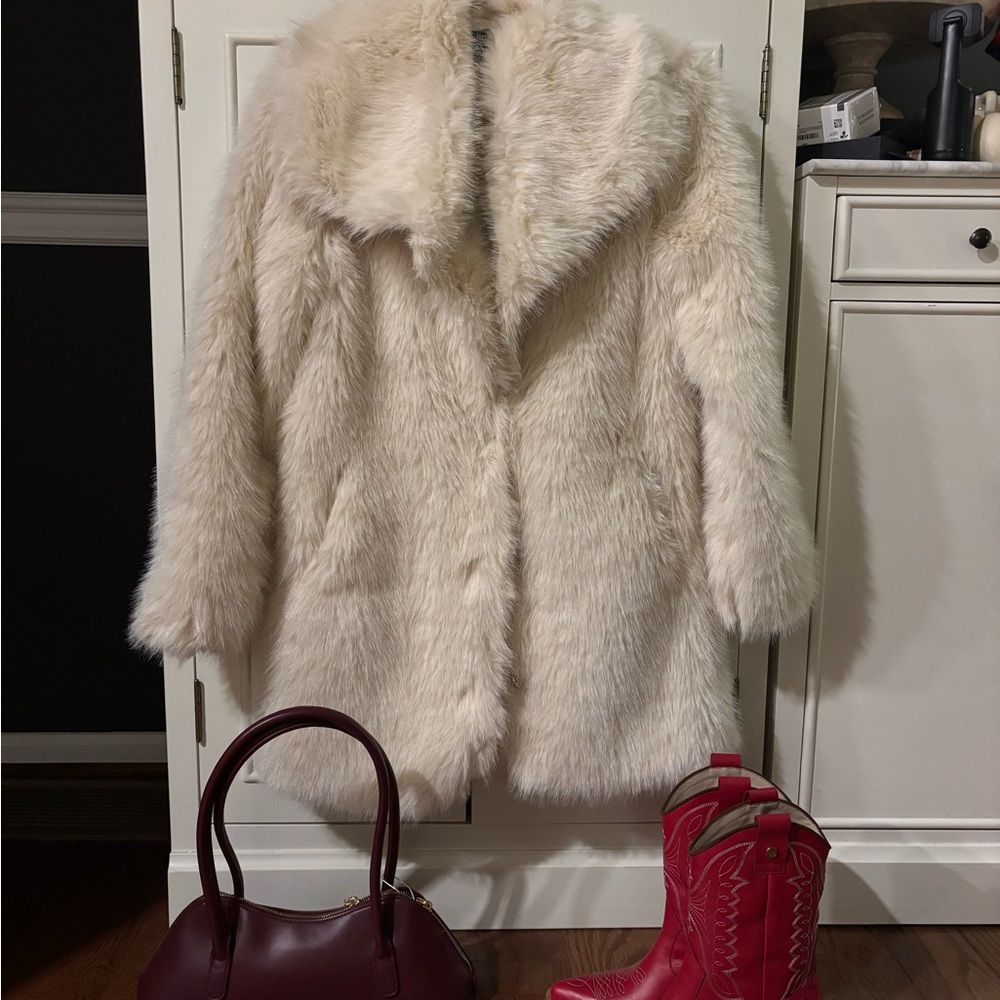 Cream Cloud Oversized Faux Fur Jacket NWT